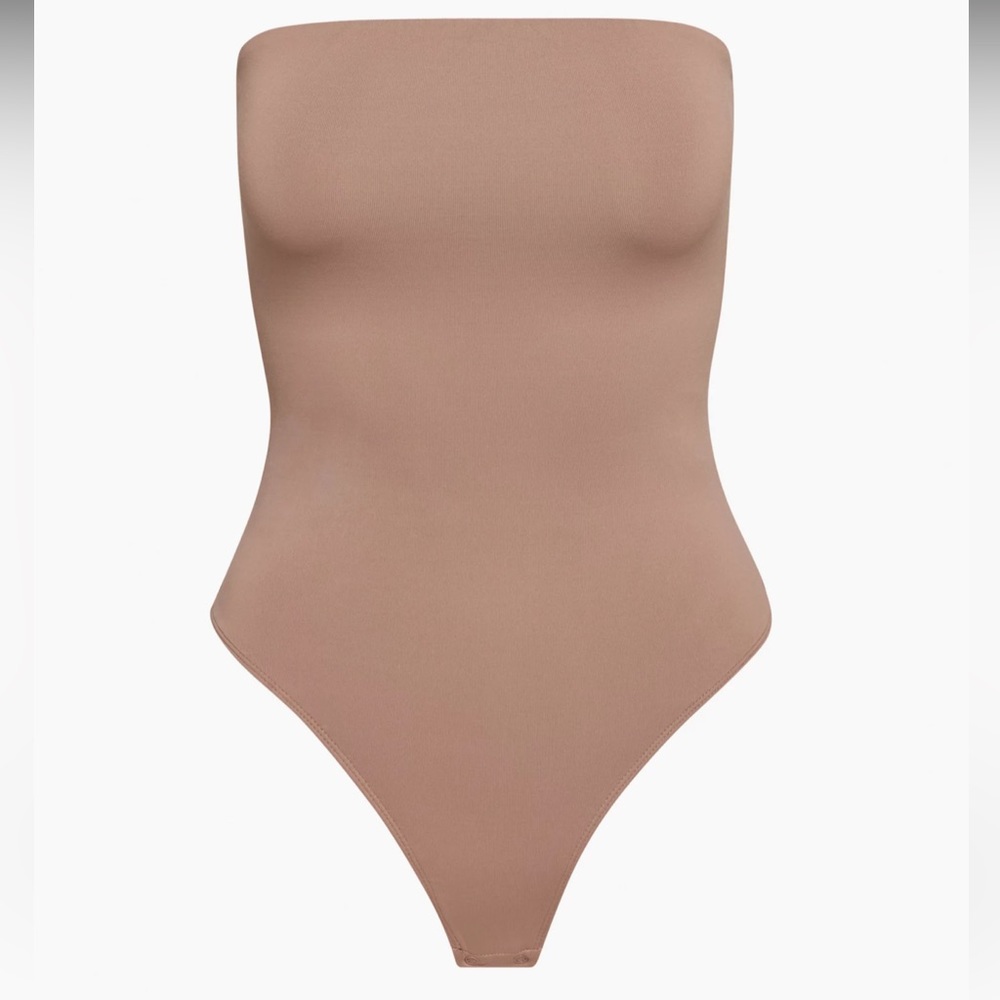 Babaton contour tube bodysuit